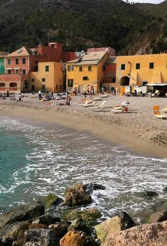 Nora House Apartment Savona Bagian luar foto